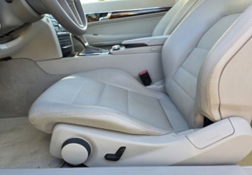 Mercedes Klasa E W212 Coupe 200 CGI BlueEFFICIENCY 184KM 2011 Mercedes-Benz Klasa E Wzorowy E 200 Coupe - 121Tkm - Bezwypadkowy 1.8, zdjęcie 36