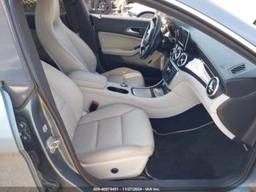 Mercedes CLA C117 2014 Mercedes-Benz CLA 2014 Mercedes-Benz CLA-Class 4dr Sdn CLA 250 FWD 2.0, zdjęcie 4