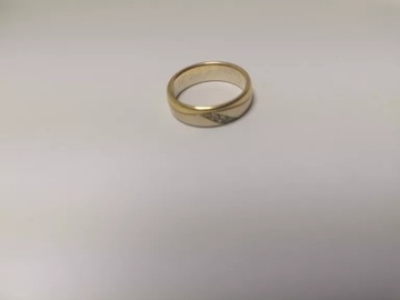 ZŁOTA OBRĄCZKA CYRKOENIE 585/4,05/9