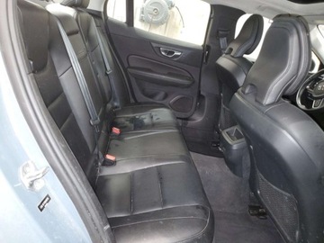 Volvo S60 III 2022 Volvo S60 B5 Momentum 2022 2.0L 2.0 Benzyna 247KM, zdjęcie 10
