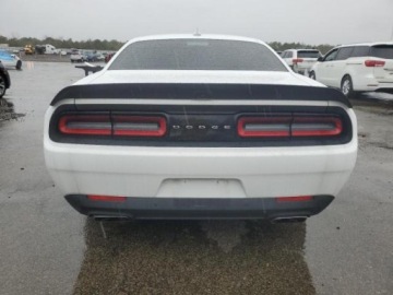 Dodge Challenger III 2019 Dodge Challenger 2019, 6.4L, RT SCAT PACK, od ubezpieczalni 6.4 Benzyna, zdjęcie 4