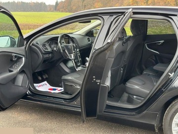 Volvo V40 II Cross Country 2.0 D2 DRIVE-E 120KM 2015 Volvo V40 D2 RDesign 1.6D 120 KM 2015r, zdjęcie 16