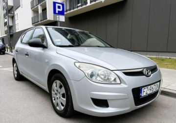 Hyundai i30 I Hatchback 1.4 109KM 2008 Hyundai i30 klima Isofix Warszawa 1.4 Benzyna 109KM