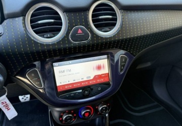 Opel Adam Hatchback 1.4 87KM 2013 Opel Adam 1,4 87KM Klimatyzacja Tablet 1.4 Benzyna 87KM, zdjęcie 16