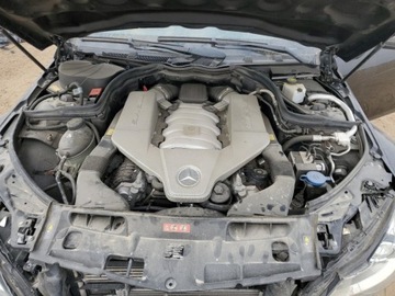 Mercedes Klasa C W205 2013 Mercedes-Benz Klasa C 63 AMG 2013 6.2l 6.2 Benzyna 451KM, zdjęcie 6
