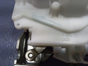 FIAT DOBLO II COMBO D ZÁMEK DVEŘE PŘEDNÍ LEVÝ 5PIN 519750820