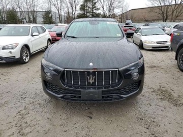 Maserati Levante 2019 Maserati Levante 2019, 3.0L, 4x4, porysowany lakier 3.0 Benzyna 345KM, zdjęcie 4