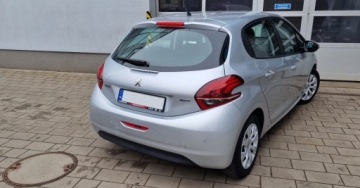 Peugeot 208 I Hatchback 5d Facelifting 1.2 PureTech 82KM 2017 Peugeot 208 Salon PL Faktura VAT Climatronic Czujnik deszczuzmierzchu 1.2, zdjęcie 3