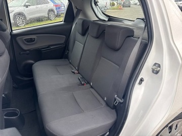 Toyota Yaris III Hatchback 5d Facelifting 2017 1.5 Hybrid 100KM 2020 Toyota Yaris Hybrid 100 Active III (2011-2019) Toy, zdjęcie 20