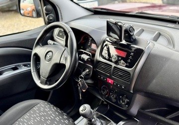 Opel Combo D Tour 1.4 Turbo CNG ecoFLEX 120KM 2017 Opel Combo 1.4 Turbo Lounge 1.4 Benzyna 120KM, zdjęcie 29