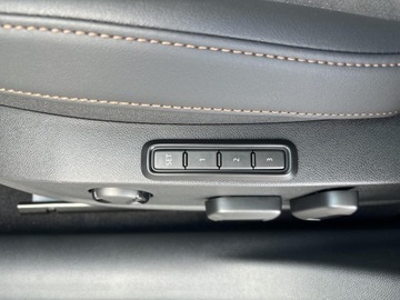 Cupra Leon II 2025 Cupra Leon 1.5 eTSI 150 KM 7-biegowa automatyczna, zdjęcie 12