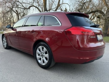 Opel Insignia I Sports Tourer 2.0 CDTI ECOTEC 160KM 2009 Opel Insignia Cosmo Sport Tour 2.0 CDTI 160KM Navi, zdjęcie 4