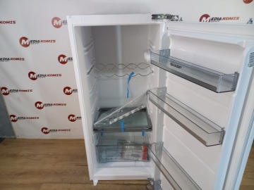 Холодильник Sharp SJ-LE204M0X-EU /A++/122,5 см [2].