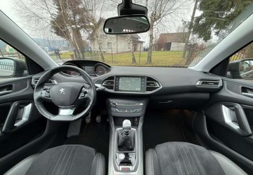 Peugeot 2015 Peugeot 308 Peugeot 308 PureTech 130 Stop amp Start Allure 1.2 Benzyna, zdjęcie 17