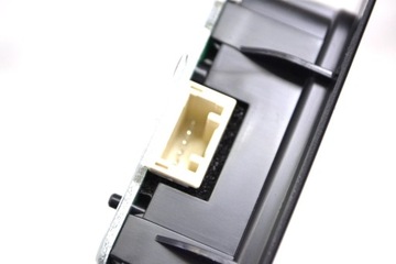 LEXUS NX 300H AWD 2019 RHD SVĚTLO SVĚTELNÁ VNITŘNÍ STŘECHA