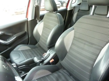 Peugeot 2008 I SUV Facelifting 1.2 PureTech 110KM 2016 Peugeot 2008 POLSKI, zdjęcie 12