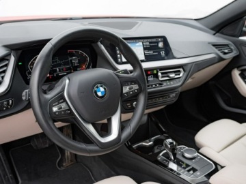 BMW Seria 2 G42-U06 Gran Coupe 2.0 220i 178KM 2023 BMW 220 GD8L049#220i xDrive Sport Line Ambient, zdjęcie 5