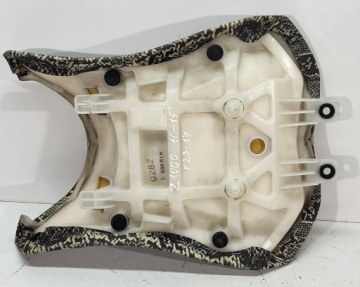 Сиденье скамейка Kawasaki Z1000 11-16r