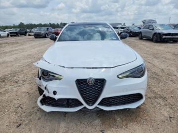 Alfa Romeo Giulia II Sedan Facelifting 2.0 Turbo 280KM 2022 Alfa Romeo Giulia Super 2022 2.0 Benzyna 280KM, zdjęcie 5