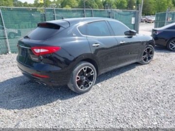 Maserati Levante 2019 Maserati Levante 2019 MASERATI LEVANTE 3.0 Benzyna 345KM, zdjęcie 6