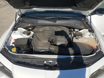 Chrysler 300C II 2022 Chrysler 300 CHRYSLER 300 TOURING 2022 3.6 Benzyna 292KM, zdjęcie 10