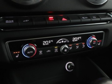 Audi A3 8V 2017 Audi A3 Sportback 1.4TFSI e-tron Design, zdjęcie 27