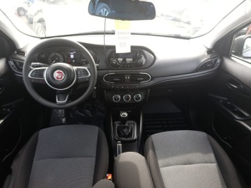 Fiat Tipo II Sedan Facelifting 1.0 T3 Turbo 100KM 2022 Fiat Tipo 1.0 T3 II (2016-) FIAT TIPO 1.0 T3, zdjęcie 37