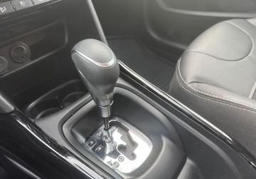 Peugeot 2008 I SUV Facelifting 1.2 PureTech 110KM 2018 Peugeot 2008 1.2T 110KM 2018r automat navi kamera polskora 1.2 110KM, zdjęcie 8