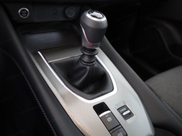 Nissan Qashqai III Crossover Facelifting 1.3 DIG-T MHEV 158KM 2025 Od ręki - N-Connecta 1.3 DIG-T mHEV 6MT 2WD 158KM, zdjęcie 10