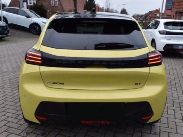 Peugeot 208 II e-208 Facelifting Elektryczny 136KM 2025 Od ręki - GT e-208 50kWh 136KM / Pakiet Vision i Navigation, zdjęcie 3