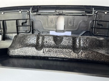 НАКЛАДКА ЗАДНЕГО РЕМНЯ RANGE ROVER VELAR