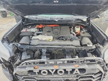 Toyota Tundra II 2025 Toyota Tundra Crewmax Limited 2025 3.4 Hybryda 389KM, zdjęcie 6
