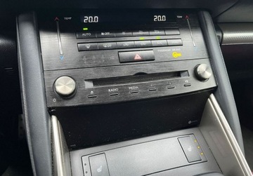 Lexus IS III Sedan Facelifting 200t 245KM 2018 Lexus IS IS 200t 300 F Sport FV23 Salon PL Czerwone wnetrze, zdjęcie 19