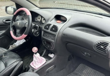 Peugeot 206 2003 Peugeot 206 2.0 benzyna 136KM 2.0 Benzyna 138KM, zdjęcie 5