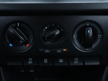 Skoda Rapid II Spaceback 1.2 TSI 90KM 2017 Skoda Rapid 1.2 TSI, Salon Polska, Serwis ASO, zdjęcie 15