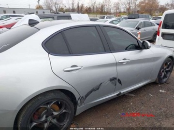 Alfa Romeo Giulia II Sedan 2.0 TBi 280KM 2017 Alfa Romeo Giulia 2017 r., 2,0L GIULIA TI AWD 2.0 Benzyna 280KM, zdjęcie 9