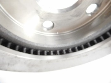 ПЕРЕДНИЕ ТОРМОЗНЫЕ ДИСКИ TOYOTA RAV4 III 06-13