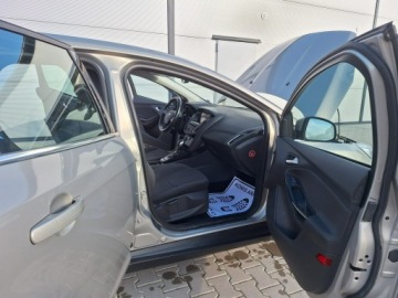 Ford Focus III Kombi Facelifting 1.5 EcoBoost 182KM 2016 Ford Focus Automat,Ksenoe Led,ASO FORD, zdjęcie 27