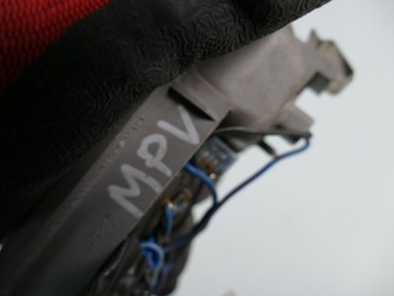 MAZDA MPV ХАРАКТЕРИСТИКИ ОСВЕЩЕНИЕ КАБИНЫ