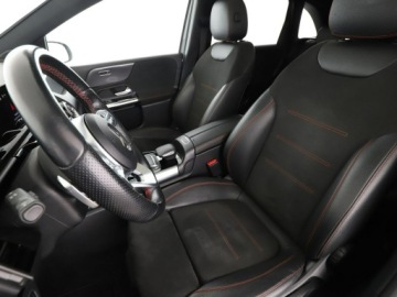 Mercedes Klasa B W247 2021 Mercedes B 180 automat panorama skóra/alcantara, zdjęcie 12