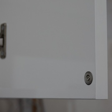 Бампер Tip-on push to open. Механизм открывания фасадов без ручки.