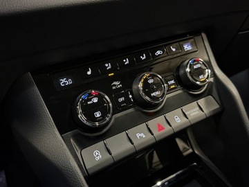 Skoda Karoq Crossover 2.0 TDI 150KM 2021 Skoda Karoq Style 2.0 TDI 150KM 4x4 DSG, Salon Pol, zdjęcie 32