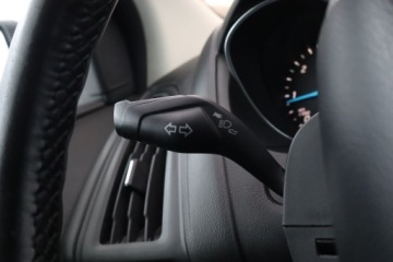 Ford Focus III Kombi 1.6 Duratorq TDCi DPF 115KM 2013 Ford Focus 1.6 TDCi, Navi, Klima, Parktronic,ALU, zdjęcie 18