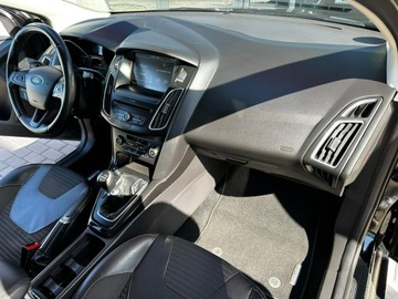 Ford Focus III Kombi Facelifting 1.5 TDCi 120KM 2015 Ford Focus LED Półskóra Grzane, zdjęcie 14