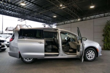 Chrysler Pacifica II 2020 Chrysler Pacifica Touring L 3.6L Pentastar V6 287KM StowN Go S Kamera 7os, zdjęcie 6