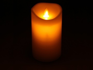 БЕЛАЯ Восковая светодиодная свеча с ТАЙМЕРОМ - 10 x 7,5 см