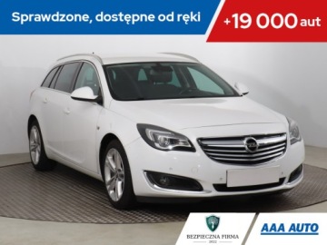 Opel Insignia I Sports Tourer Facelifting 2.0 CDTI ECOFLEX 120KM 2015 Opel Insignia 2.0 CDTI, Skóra, Klima, Klimatronic