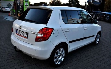 Skoda Fabia II Hatchback Facelifting 1.2 TSI 105KM 2010 Skoda Fabia Automat, Klimatyzacja, Nawigacja, Grzane Fotele 1.2 Benzyna, zdjęcie 2
