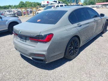 BMW Seria 7 G70 2022 BMW Seria 7 2022 BMW 750 I XDRIVE 4.4 Benzyna 523KM, zdjęcie 6