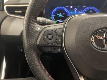 Toyota Corolla XII TS Kombi Facelifting 1.8 Hybrid 140KM 2023 Toyota Corolla 1.8 Hybrid GR Sport Dynamic Seria E, zdjęcie 12